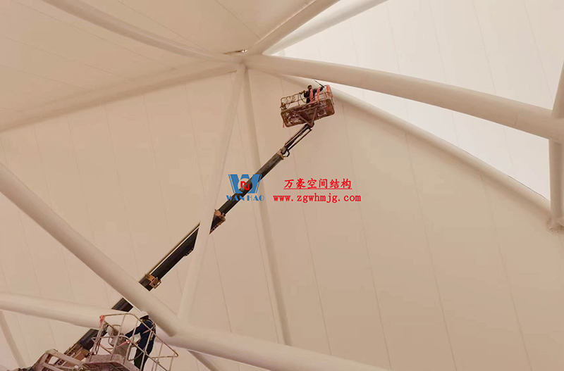 陜西定邊馬蓮灘沙漠公園鋼膜結(jié)構(gòu)工程“奮力快跑”，工程“進(jìn)度條”刷新了!