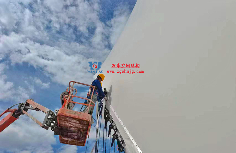 陜西定邊馬蓮灘沙漠公園鋼膜結(jié)構(gòu)工程“奮力快跑”，工程“進(jìn)度條”刷新了!