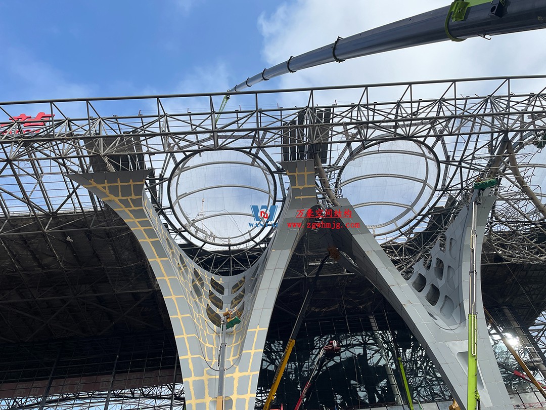 重慶東站站房正在加速建設(shè)，全力繪就項(xiàng)目新篇章