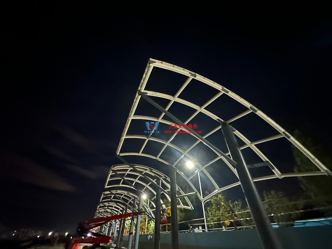 全面加速建設(shè)，創(chuàng)建優(yōu)質(zhì)精品工程