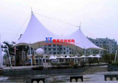 膜結(jié)構(gòu)遮陽(yáng)棚工程是什么？有哪些優(yōu)勢(shì)和特點(diǎn)？