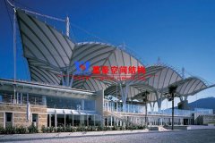 張力膜結(jié)構(gòu)是什么？張力膜結(jié)構(gòu)有哪些特點(diǎn)特稱？