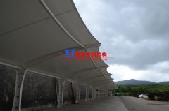 膜結(jié)構(gòu)雨棚報(bào)價(jià)多少錢？膜結(jié)構(gòu)雨棚價(jià)格是怎么算的？
