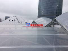 膜結(jié)構(gòu)膜材中ETFE膜與PTFE膜哪個(gè)好？分別有什么特點(diǎn)？