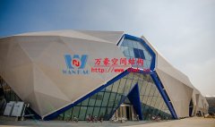 膜結(jié)構(gòu)建筑有哪幾種類型？各類膜結(jié)構(gòu)建筑分別有哪些優(yōu)缺點(diǎn)？