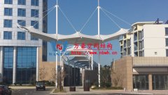 膜結(jié)構(gòu)建筑如何設(shè)計(jì)排水？張拉膜結(jié)構(gòu)排水設(shè)計(jì)需要考慮哪些問題？
