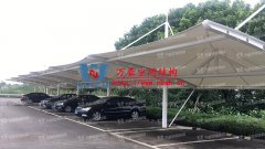膜結(jié)構(gòu)的車棚有什么特點？為什么膜結(jié)構(gòu)的車棚如此受歡迎？